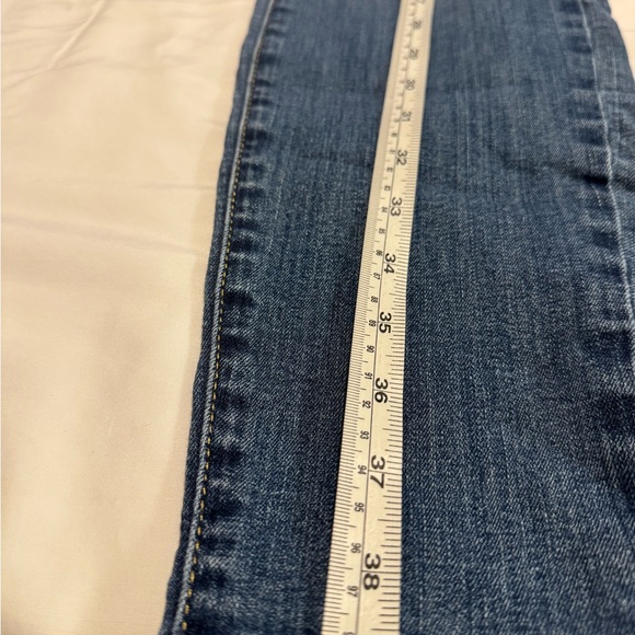 GAP Women’s Skinny Button-Fly Jeans in Dark Blue Wash - Picture 8 of 10